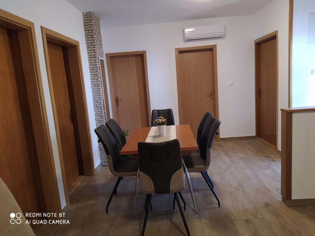 Apartmani Suzana Crikvenica Exterior photo