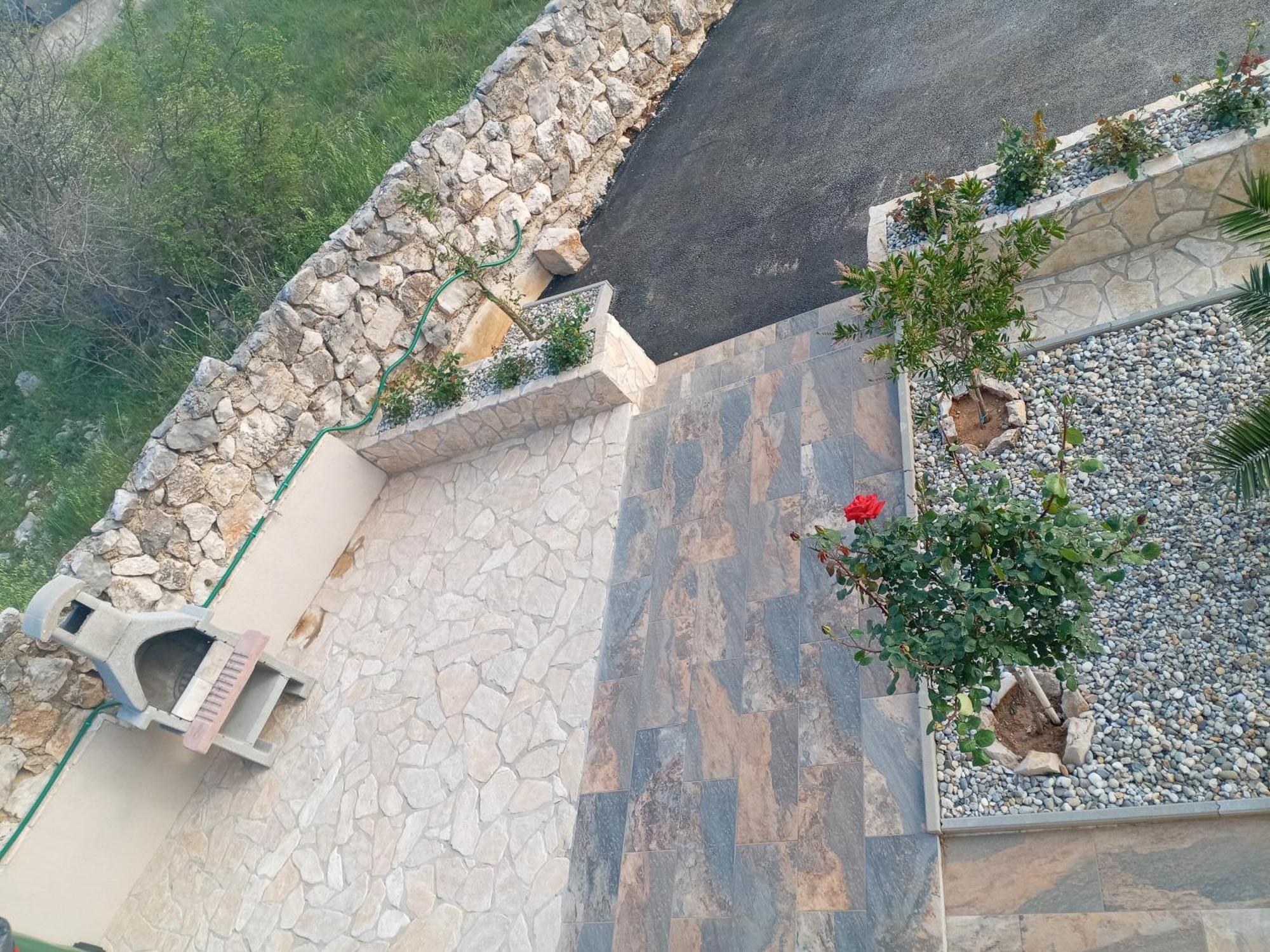 Apartmani Suzana Crikvenica Exterior photo