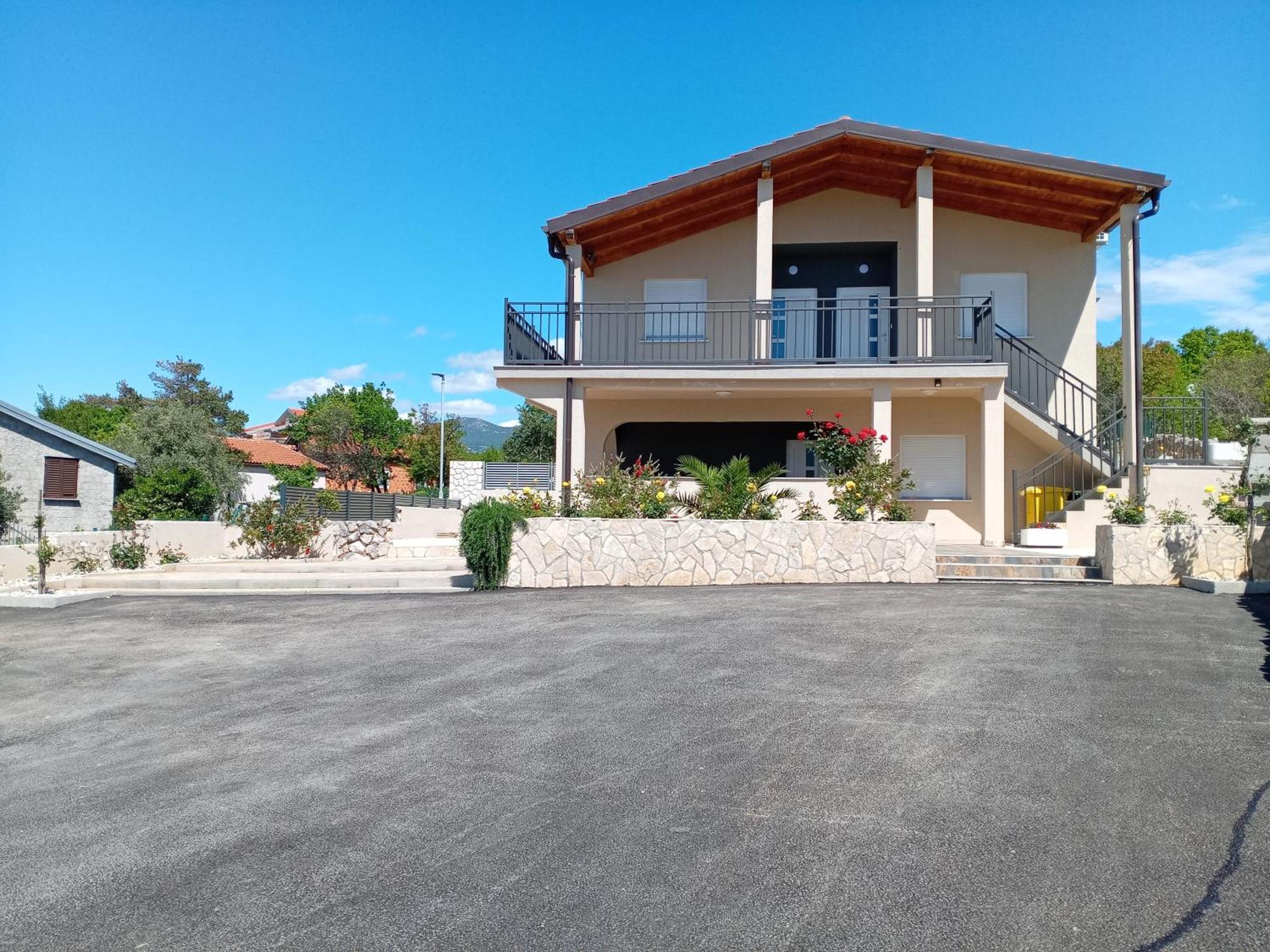 Apartmani Suzana Crikvenica Exterior photo