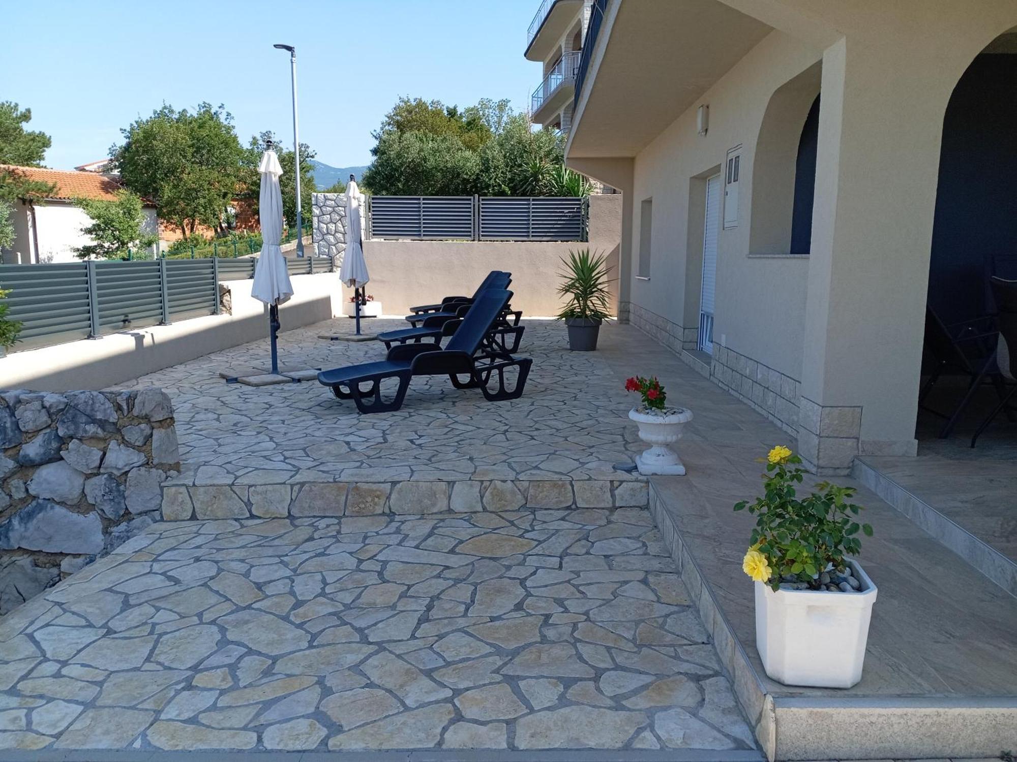 Apartmani Suzana Crikvenica Exterior photo