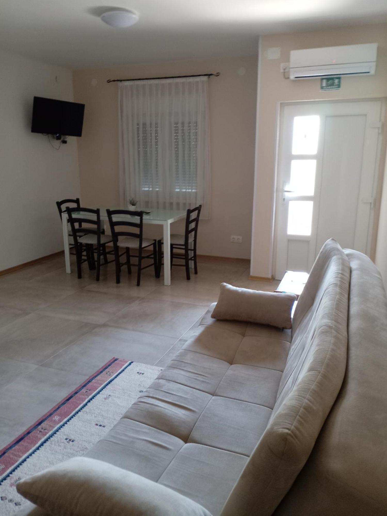Apartmani Suzana Crikvenica Exterior photo